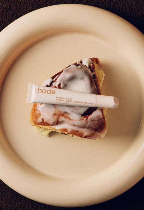 peptide lip tint - cinnamon roll shimmery spiced brown
LIMITED EDITION SHADE