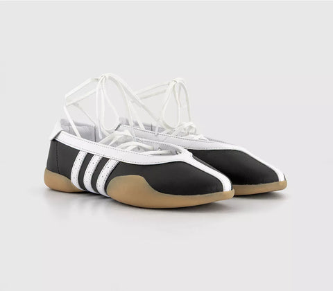 Taekwondo Mei Ballet Pumps
Black White