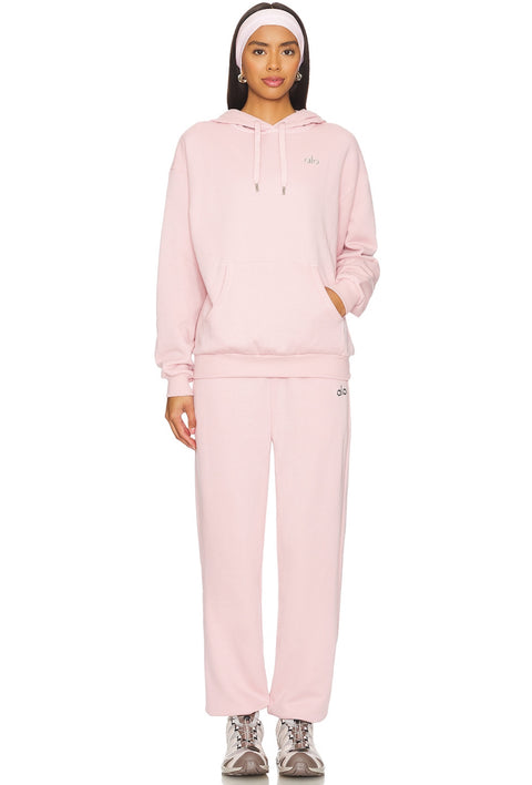 Alo accolade hoodie in ballet pink